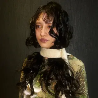 カラー 生活に馴染む デザイン/鏡ゆうかのヘアスタイル