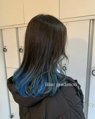 ロング メンズバレイヤージュ 斉藤春のヘアスタイル