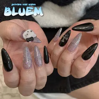 ネイル BLUEM なな🐶のネイルデザイン