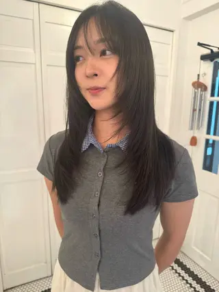 カラー ブリーチカラー🎀 韓国風/寺門美優のヘアスタイル