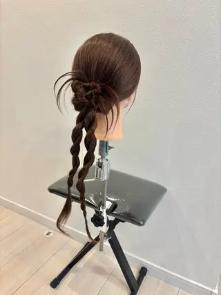 ロング ヘアアレンジ 久力琴音''透明感 カラー''アレンジのヘアスタイル