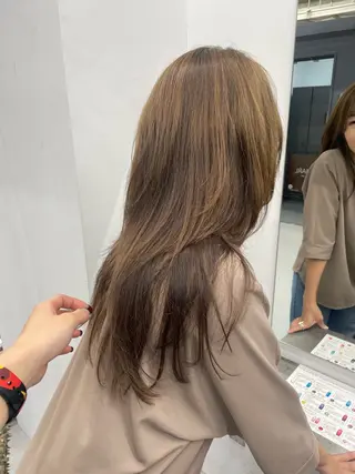 ロング カラー カットモデル/ ハイトーン/ゆうあのヘアスタイル