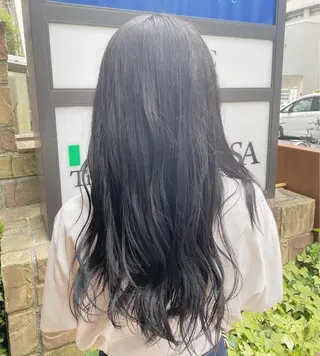 ロング カラー 林 美佑のヘアスタイル