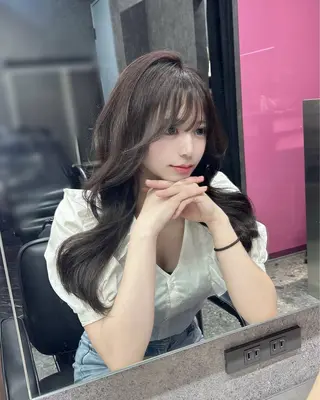 カラー LANDS所属・nanaka 🤍韓国ワンホンヘアのヘアスタイル