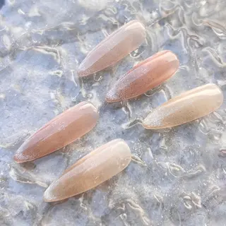 ネイル Ray. ／綺麗目ニュアンスのネイルデザイン