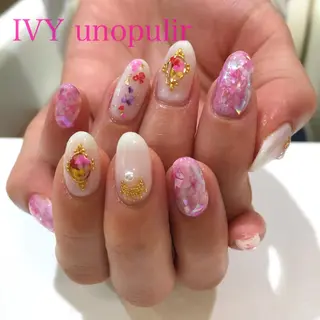 ネイル アンドルーチェ スクールの眉毛・アイブロウイメージ