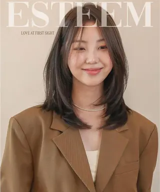 ミディアム カラー レイヤー専門家 ダブルカラー修のヘアスタイル