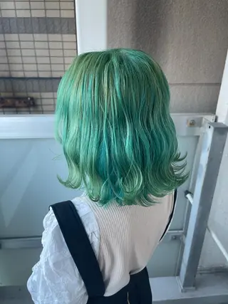 ミディアム カラー オーストヘアー ミコ所属・岩谷/ブリーチ 🪽透明感カラーのヘアスタイル