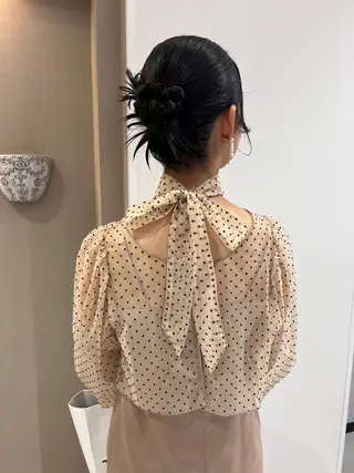 セミロング ヘアアレンジ karin🌛ボブ／ 透明感たっぷりカラーのヘアスタイル