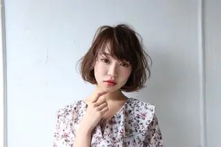 ミディアム due hair 京都駅前店 MILBON オージュア認定サロン【デューヘアー】所属・ハイトーンブリーチ 土坂 由志【京都】のヘアスタイル