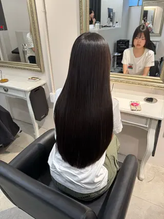 ロング reira/堀江/ レイヤーカットのヘアスタイル