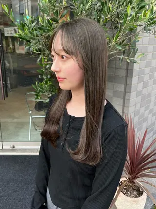 セミロング (𝐡)𝐰𝐢𝐦 𝐲𝐮𝐧𝐚のヘアスタイル