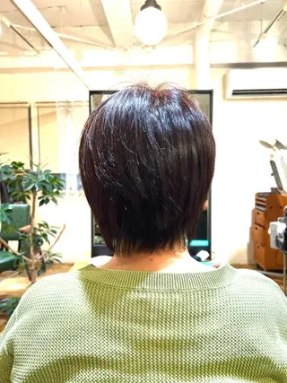 ショート カラー 艶カラー🫧 推しカラー🧸楽歌のヘアスタイル
