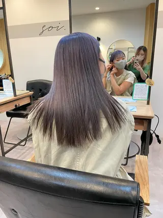 ミディアム カラー akane .のヘアスタイル