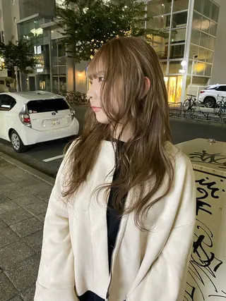 ロング sea's所属・ヒラカホ/矢場町/ ブリーチ/似合わせのヘアスタイル