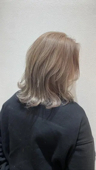 ミディアム 若山 敦のヘアスタイル