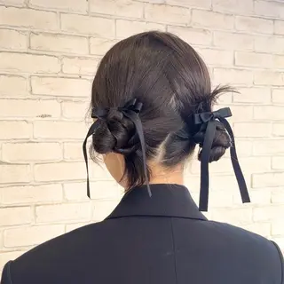 ヘアアレンジ ハイトーンカラー シールエクステのヘアスタイル