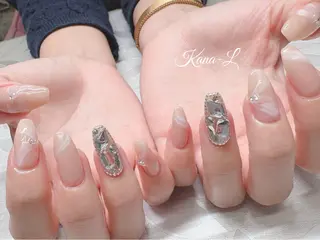 ネイル 芦辺 香奈のネイルデザイン