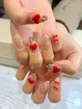 ネイル Nest 岩崎のネイルデザイン