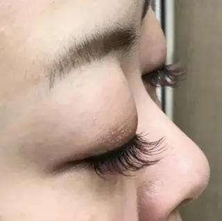 マツエク・マツパ 🍒当日もOK🍒 𝑳𝑼𝑵𝑨花井のネイルデザイン