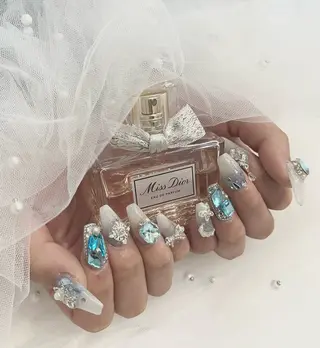 ネイル SALON ELVI.所属・SALON ELVI.のネイルデザイン