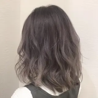 ミディアム 岸川 恭子のヘアスタイル