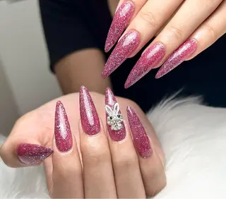 ネイル MEest Beauty Studio所属・Junn Nailのネイルデザイン
