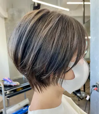 ショート カラー 色気レイヤー& ショートはお任せ🌟のヘアスタイル