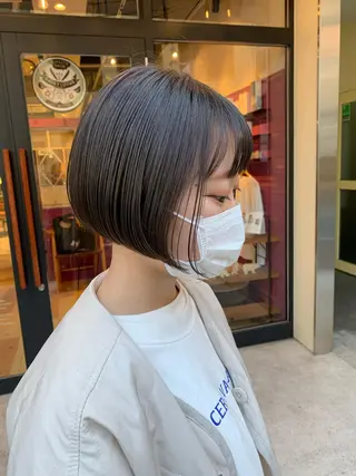 ショート カラー hair make DAISY LOTUS所属・MAYU🪡 透明感カラー/耳ツボのヘアスタイル