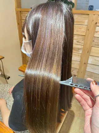 ロング ayumi🦖/ ブリーチカラーのヘアスタイル