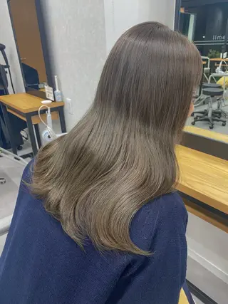 ロング カラー CIEN所属・松下 育未のヘアスタイル