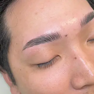 メンズ アイブロウ mignon by CHERIM A.tのマツエク・マツパデザイン