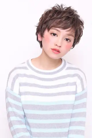 ショート カラー noa  ノアのヘアスタイル