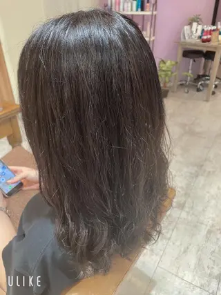 カラー 小川 夏生のヘアスタイル