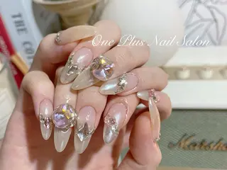 ネイル One Plus Nail Salonのネイルデザイン