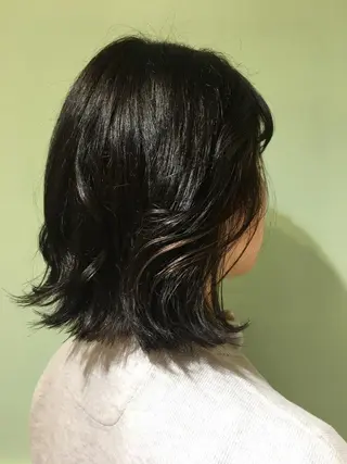 ミディアム 田中 未澪のヘアスタイル