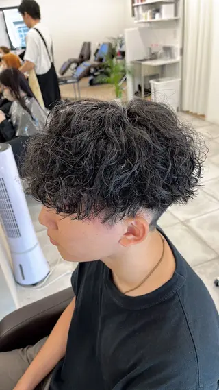 ショート パーマ メンズ 🏆メンズヘア特化 🥇代表りんぺーのヘアスタイル
