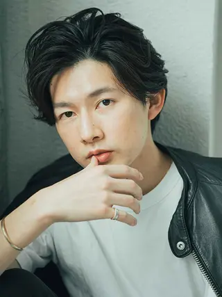 ミディアム カラー メンズ 【公式】amble luxe池袋東口🩷のヘアスタイル