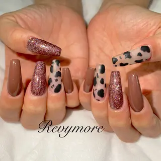 ネイル nail salon Revymore所属・nail salon Revymoreのネイルデザイン