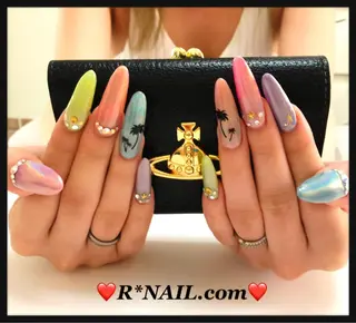 ネイル R*NAIL .comのネイルデザイン