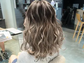 ミディアム カラー Re:ta Hair 飯田淳平のヘアスタイル