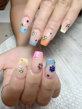 ネイル シェヌネイル JURAのネイルデザイン