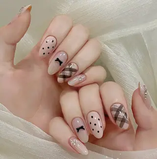 ネイル NiNa ビューティーサロン所属・Ni Naのネイルデザイン