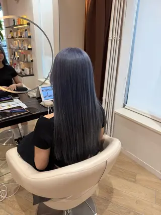 ロング カラー 艶髪/ハイトーン ️🫧rino🫧のヘアスタイル