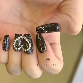 ネイル アトリエ　ミモザ所属・いまむら あかりのネイルデザイン