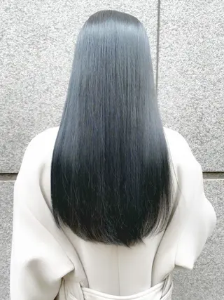 ロング カラー 上原 みちるのヘアスタイル