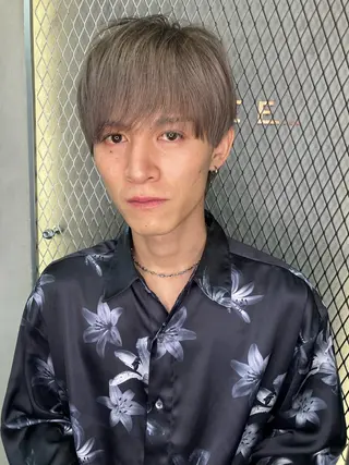 カラー メンズ 博多ブリーチ× 透明感/縮毛矯正のヘアスタイル