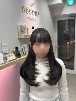 ロング 小村 理音のヘアスタイル