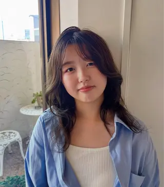 ミディアム ~eMu~ hikaruのヘアスタイル