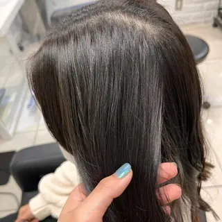 セミロング カラー 【センターパート/ マッシュ】ryokaのヘアスタイル